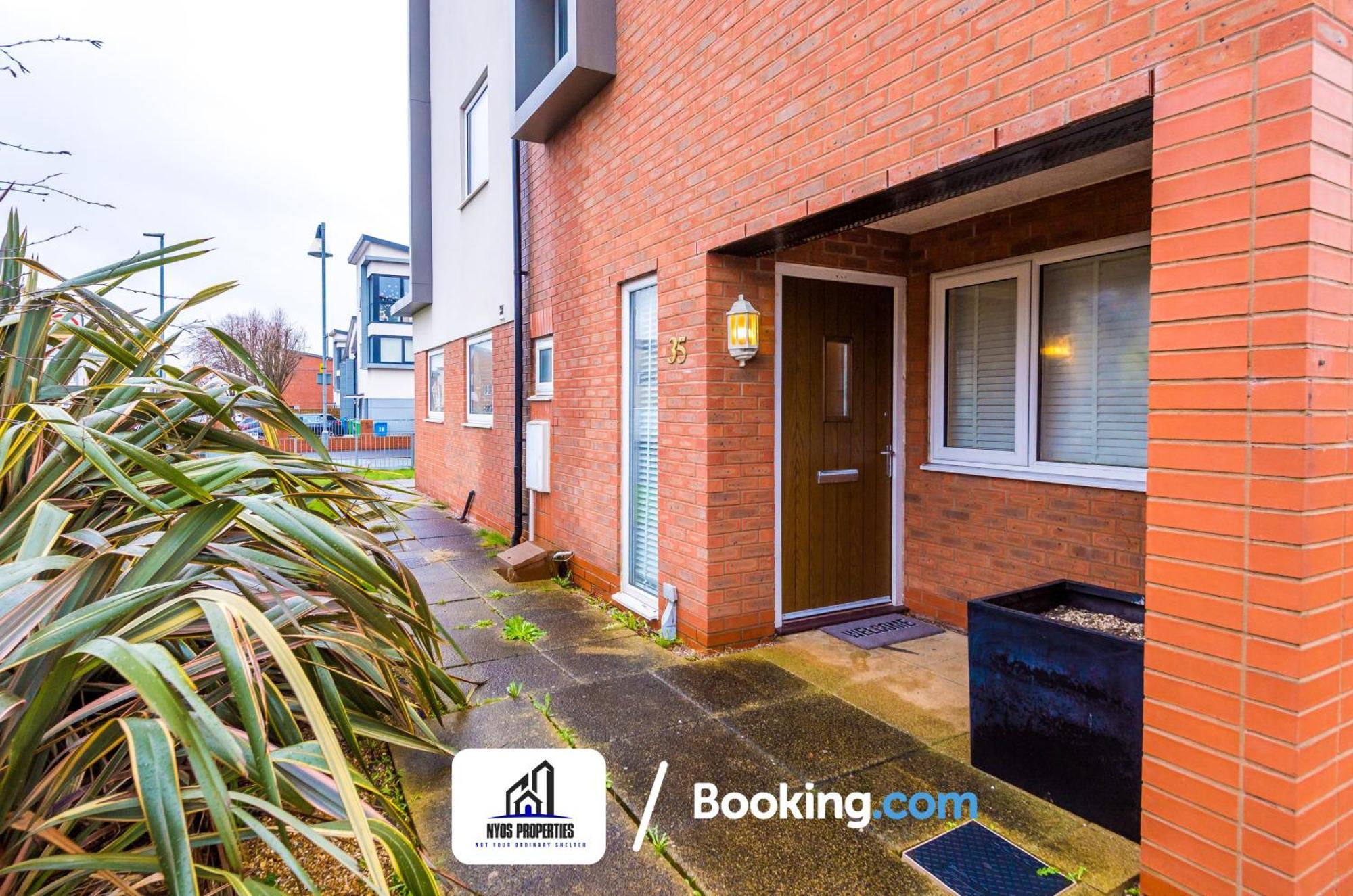 3 Bedroom House By Nyos Properties Short Lets & Serviced Accommodation Manchester With Parking المظهر الخارجي الصورة