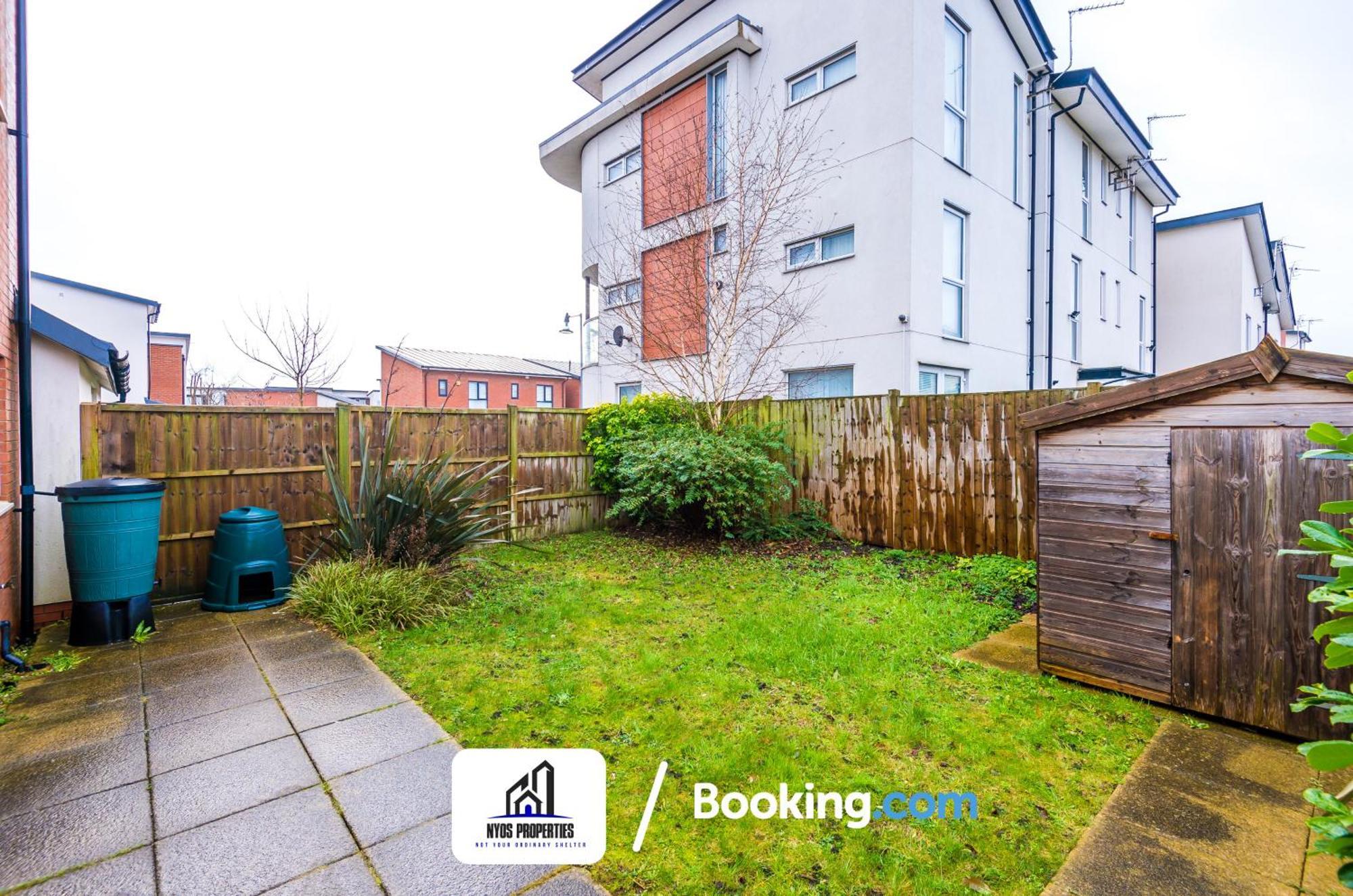 3 Bedroom House By Nyos Properties Short Lets & Serviced Accommodation Manchester With Parking المظهر الخارجي الصورة